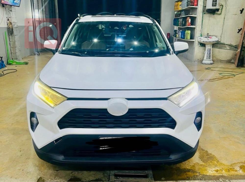 تويوتا راف 4